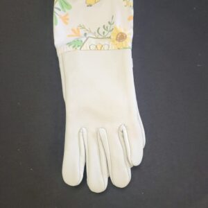 Kids Gloves, bee pattern